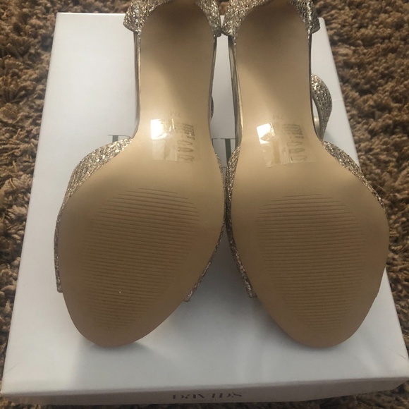 LADIES FORMAL SHOES - Picture 3 of 4